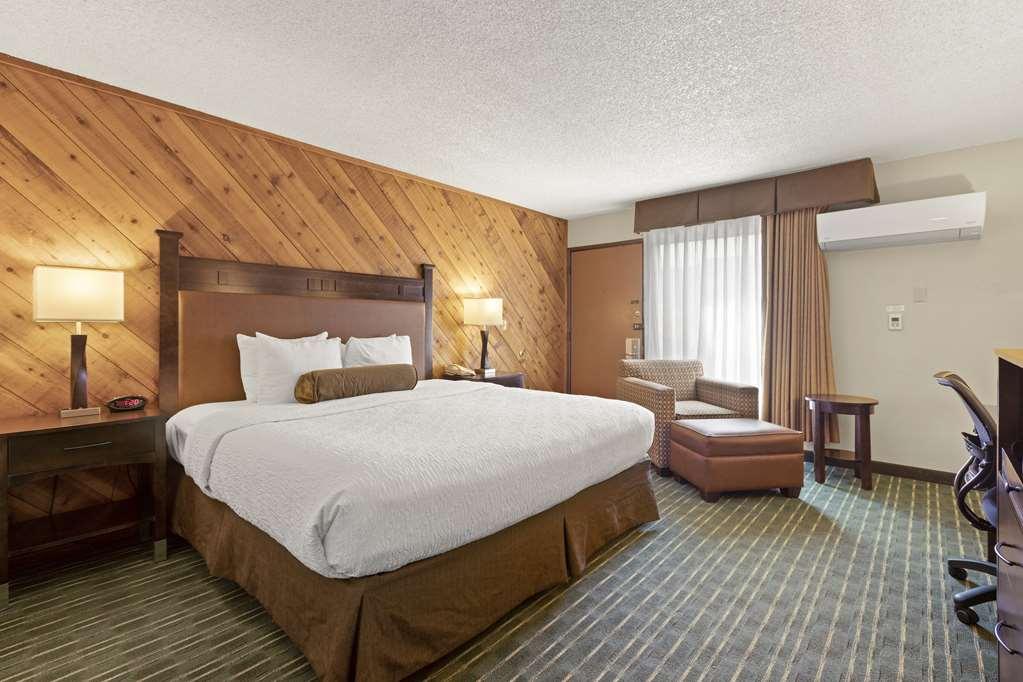 Western Tree House Hotel Mount Shasta