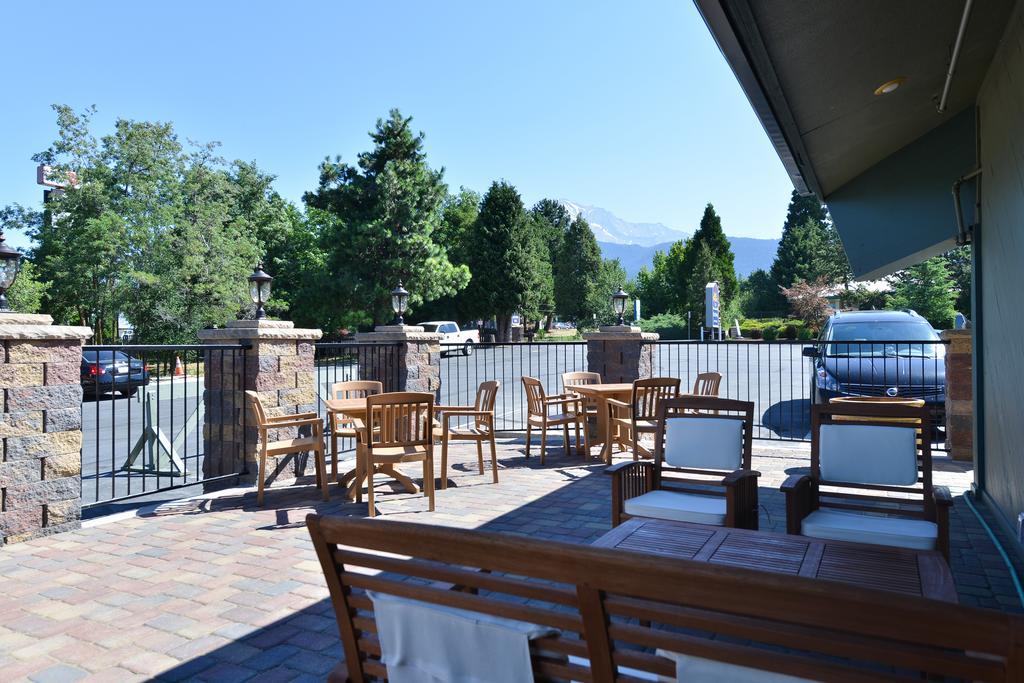Best Western Plus Tree House Hotel 4*