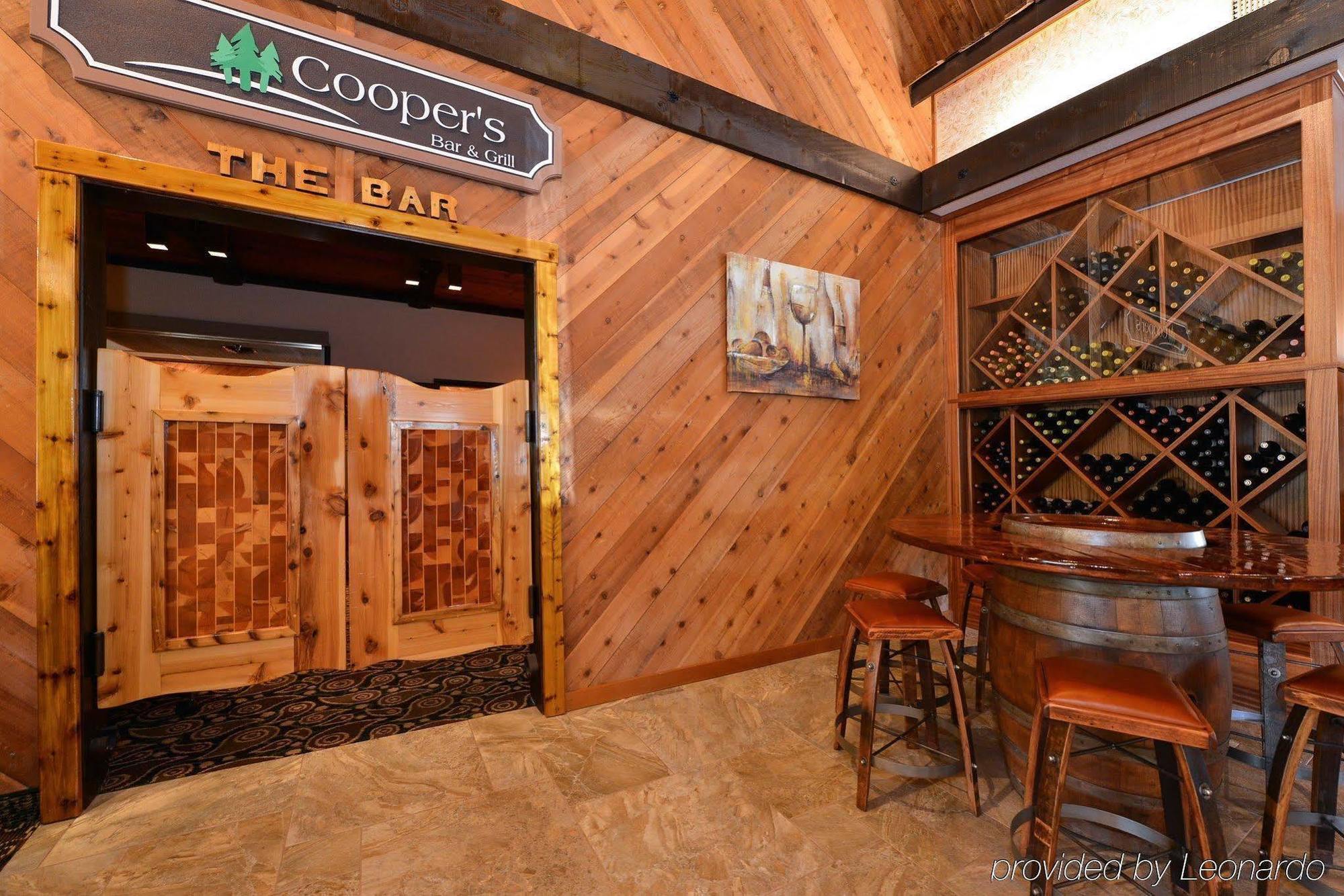 Western Tree House Hotel Mount Shasta