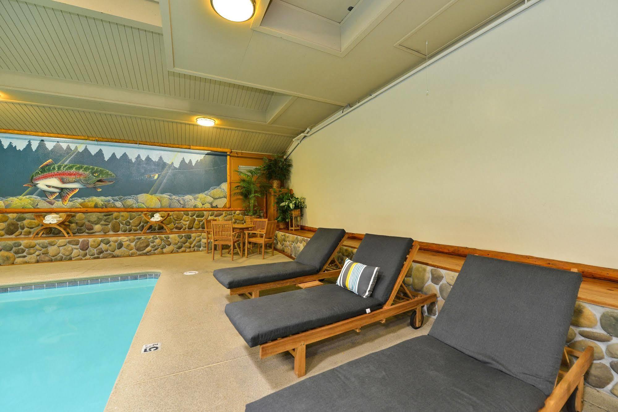 Best Western Plus Tree House Hotel