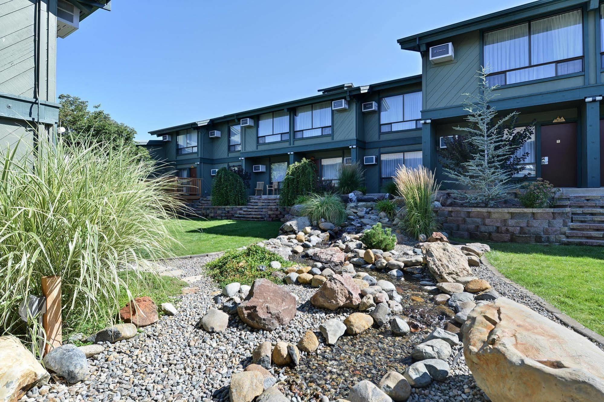 Hotel Western Tree House 4*